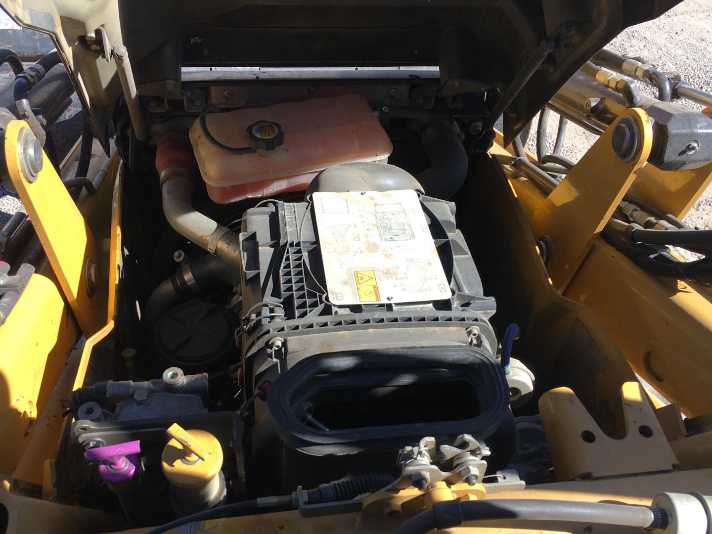 ./imagenes/INVOICE/2019/17135/RETROEXCAVADORA CAT 420F (40).JPG